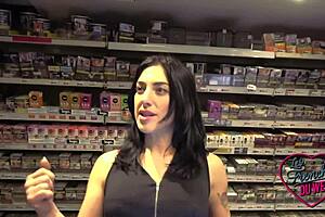 Sabrina, hot brunette, so naughty and ready to bang! 🔥