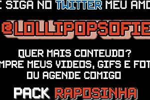 Oh no, the little fox is prey, alone!