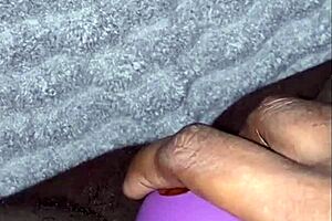 Ebony bbw pussy play and squirting! 💦