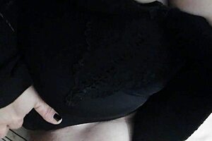 all natural big tits on display! 😊