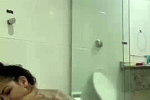 i'm bia, hot morena safada, masturbating with the shower jet, feeling so wet and horny, moaning loudly